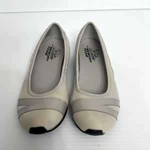 Life Stride Velocity w/Memory Foam Womens Gray Slip On Flats Shoe Size 6M